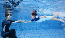 月儿湾,浪漫海岸线的诗意栖息地